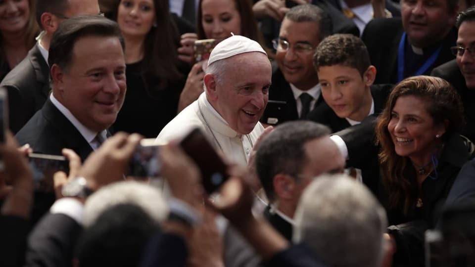 Papst in der Menschenmenge
