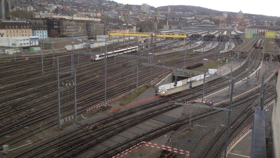 Der Ausblick auf die Gleise des HB Zürich.