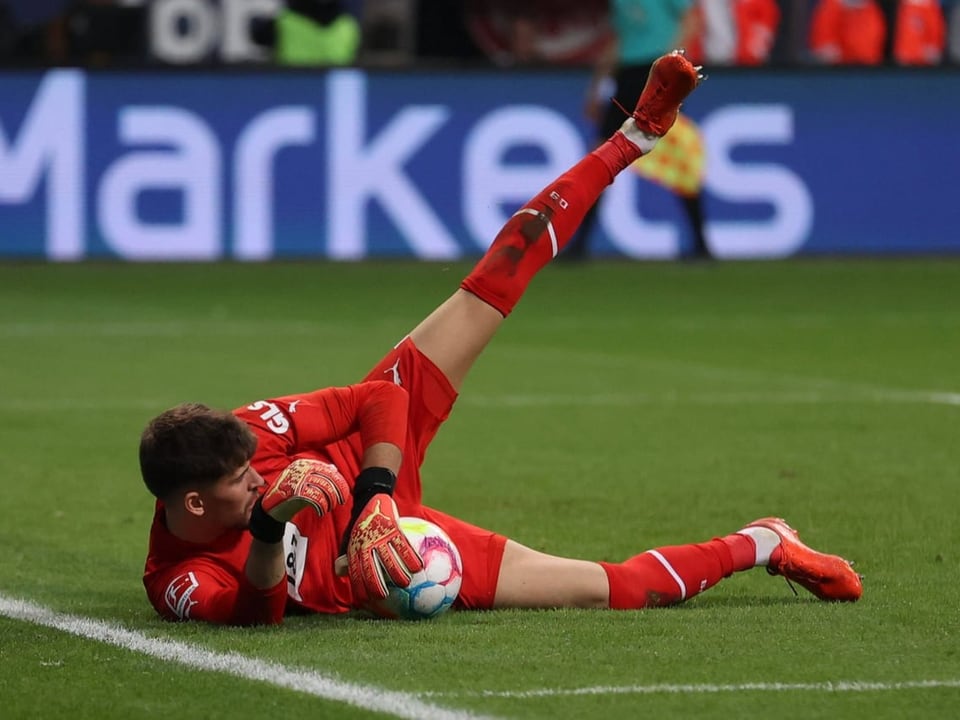 Ist dem BVB ein sicherer Rückhalt Gregor Kobel.