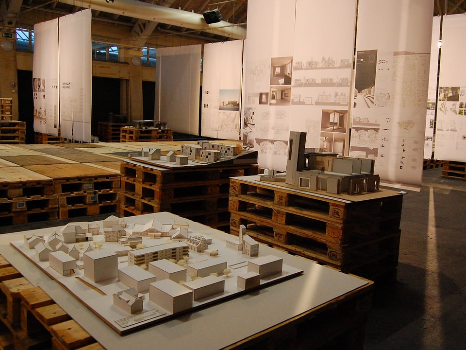 Modelle und Pläne in der Ausstellung in Langenthal