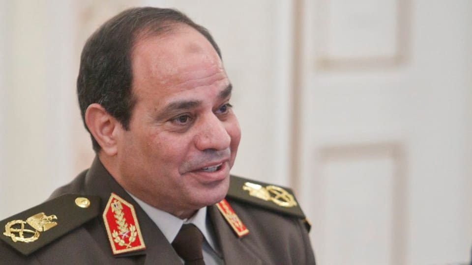 Portrait von Sisi in Uniform.