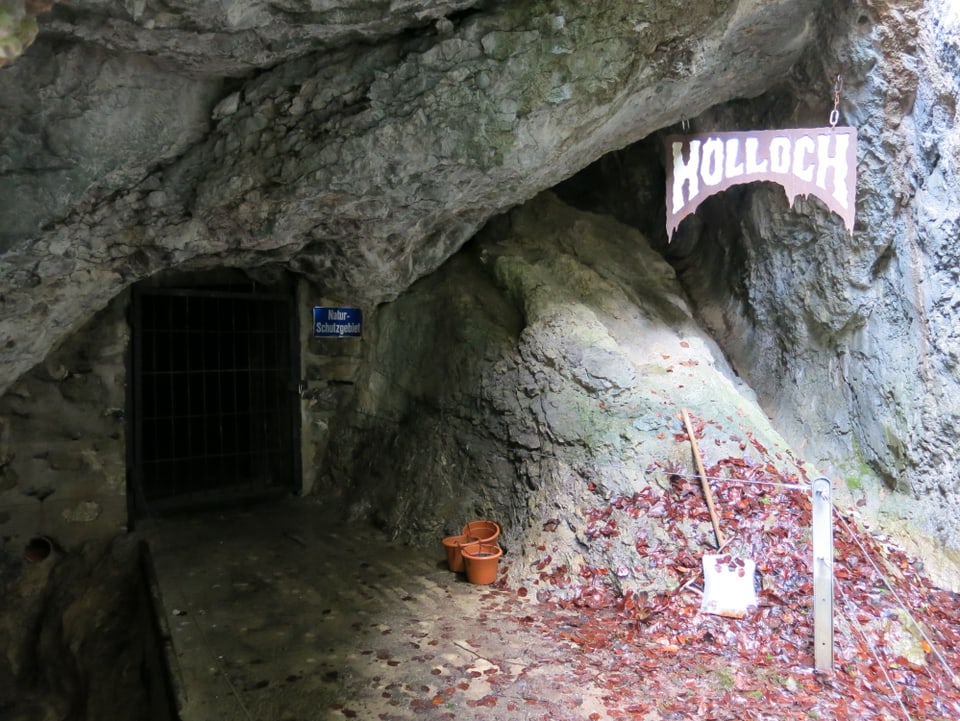 Eingang zur Hölloch-Höhle.