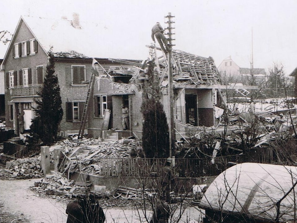 Von Bomben zerstörtes Haus 