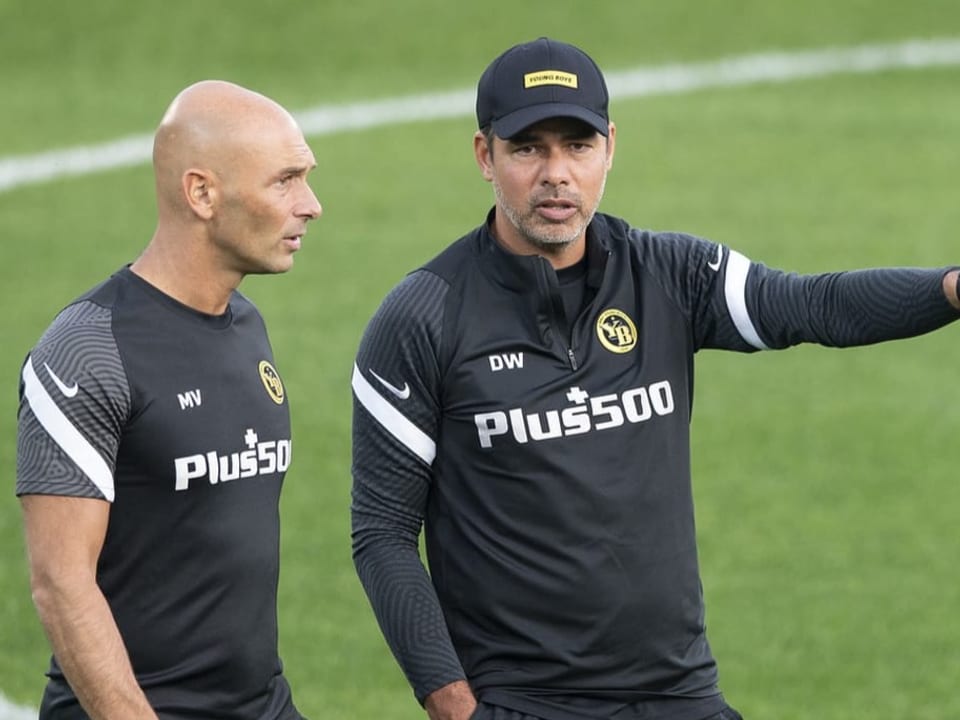 Kein Gespann bei YB mehr Matteo Vanetta und David Wagner im Gespräch.