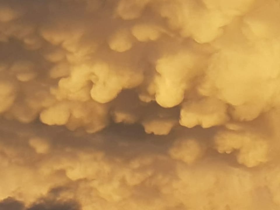 Beutelförmige Wolken