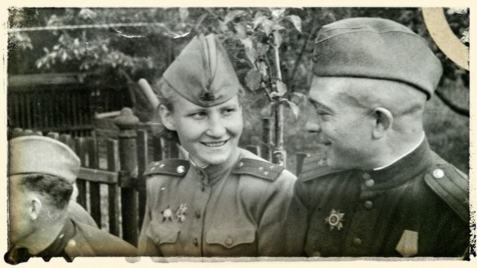 Ein Bild von Zoja Vitaljewna Maschtakova in Uniform.