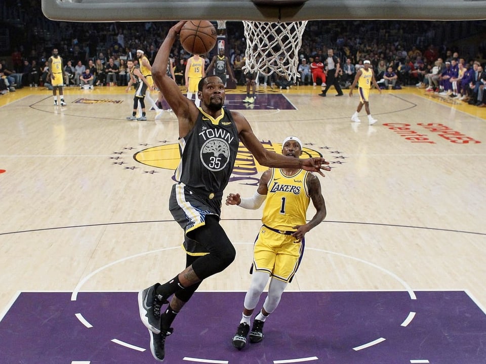 Die Warriors konnten die Liga in den letzten Jahren dominieren und wiesen die Superstars Kevin Durant (Bild) und Kevin Durant in ihren Reihen.