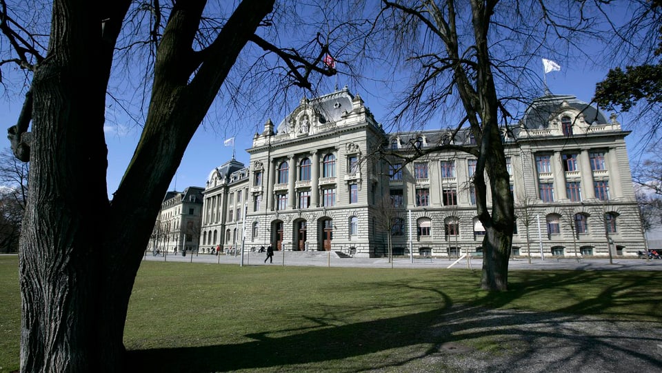 Blick auf die Universität Bern