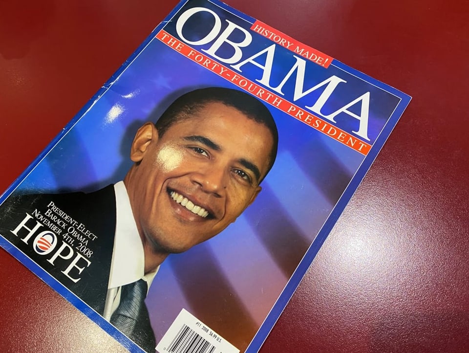 Eine Zeitschrift mit Barack Obama auf der Front.
