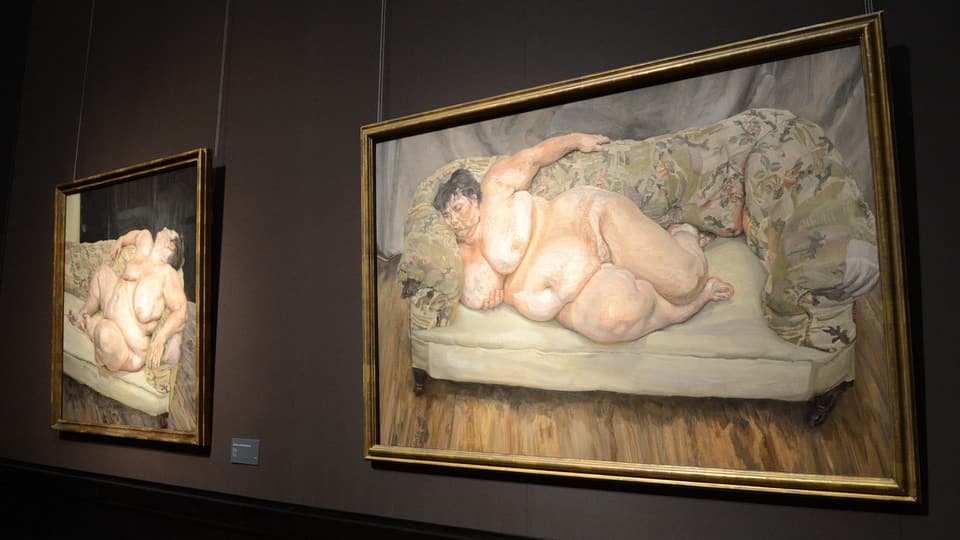 Zwei Öl-Gemälde an der Ausstellung in Wien.