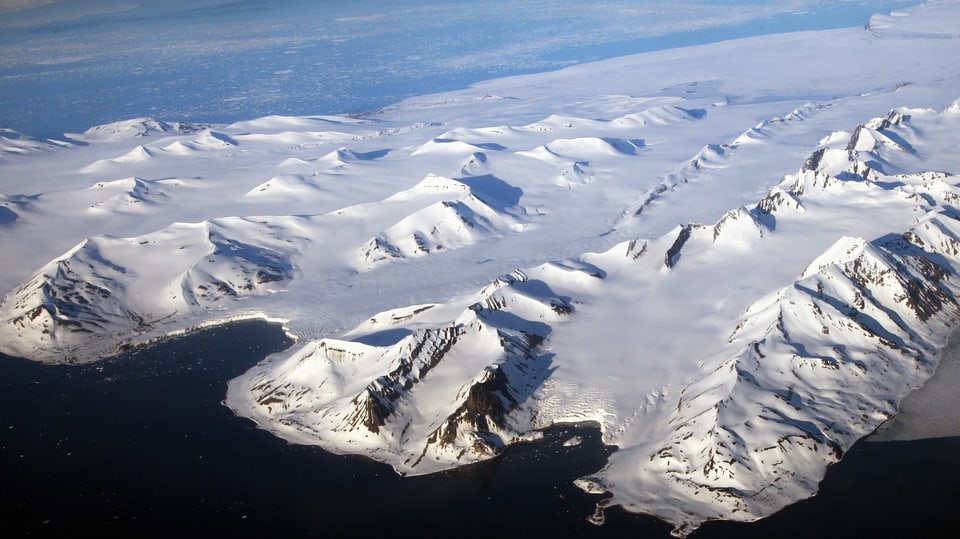 Luftbild einiger Gletscher auf Spitzbergen