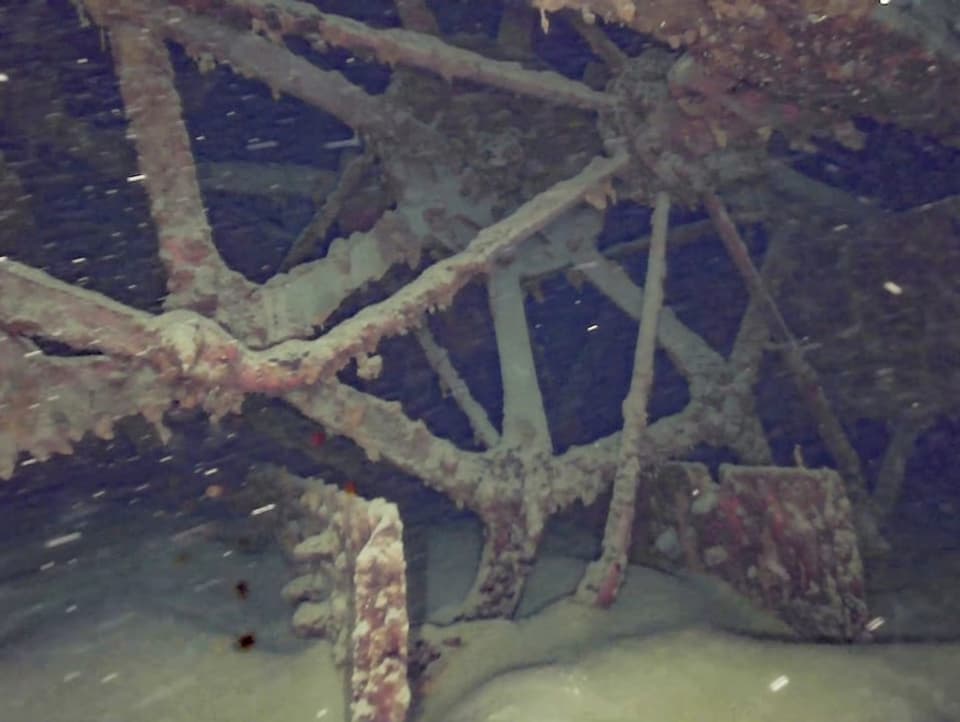 Unterwasser Foto eines Rades