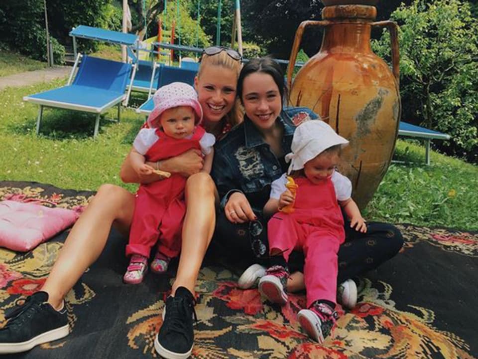 Michelle Hunziker mit ihren drei Töchtern
