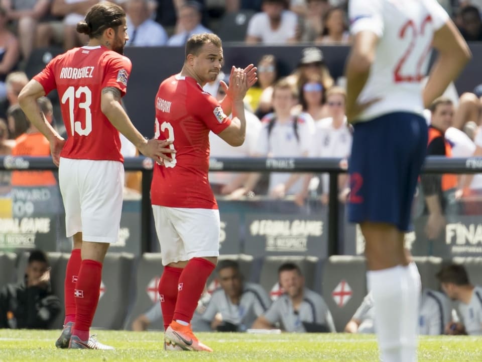 Wollen auch in diesem Jahr in der Nations League überzeugen Ricardo Rodriguez (links), Xherdan Shaqiri und die Schweizer Nati.