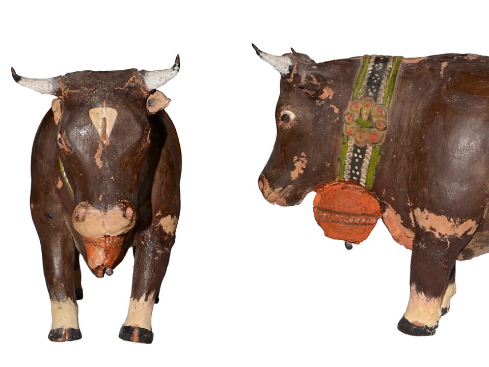 Keramik-Kuh von allen Seiten