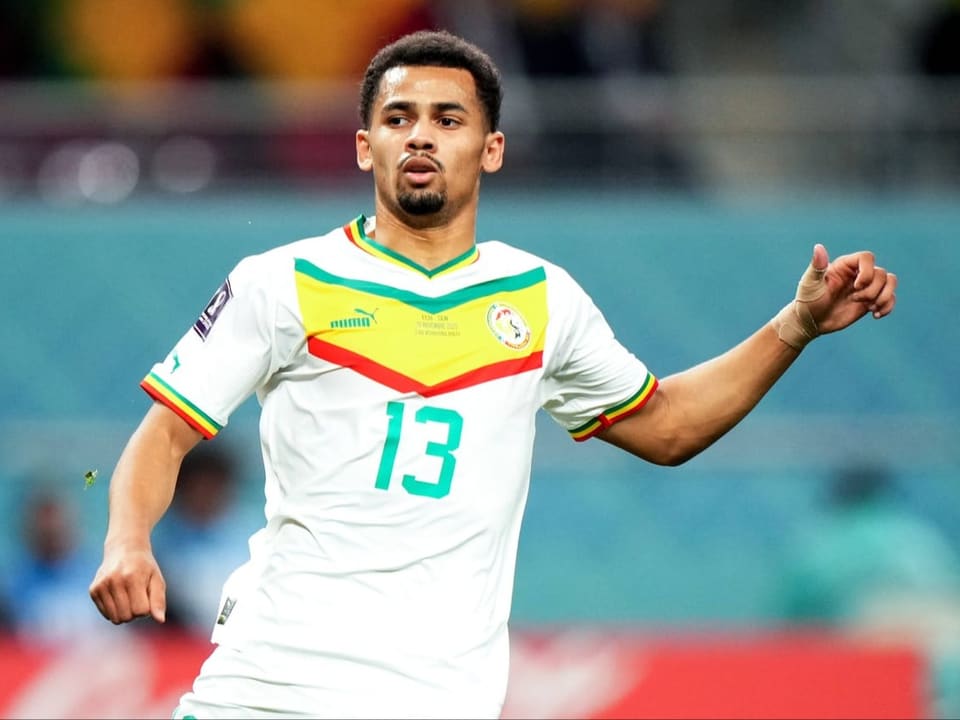Plötzlich im Rampenlicht Ndiaye im Senegal-Trikot.