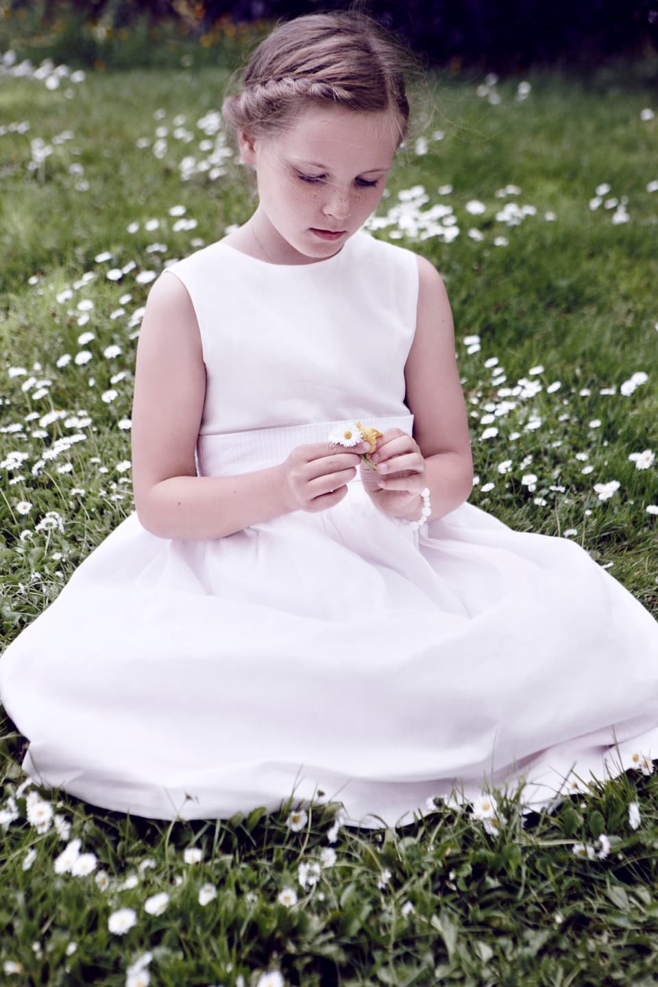 Prinzessin Ingrid auf einer Blumenwiese