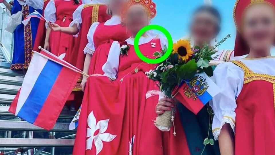 Tracht mit Kriegssymbol «Z» 