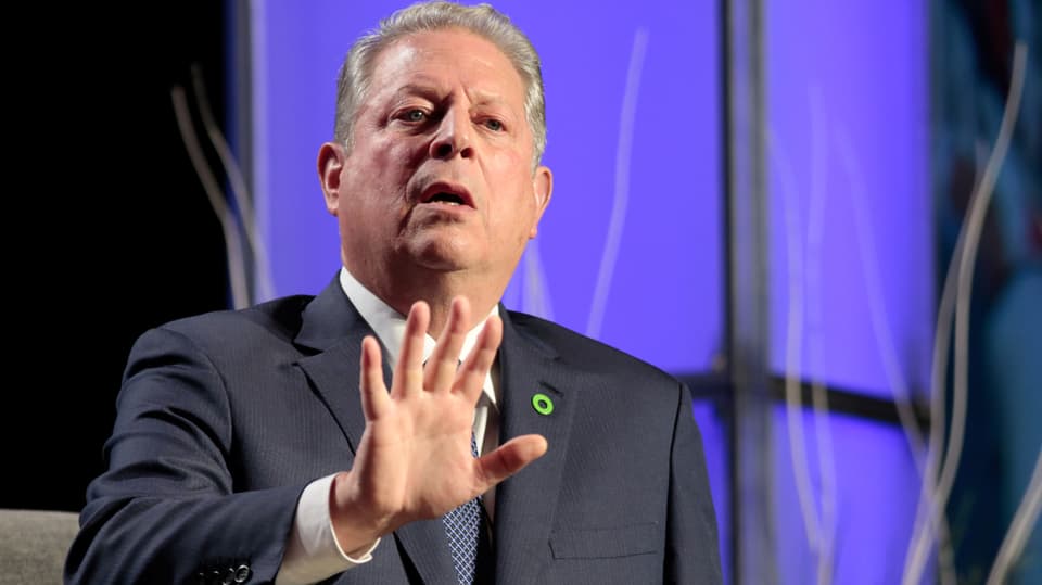 Al Gore im Anzug. 