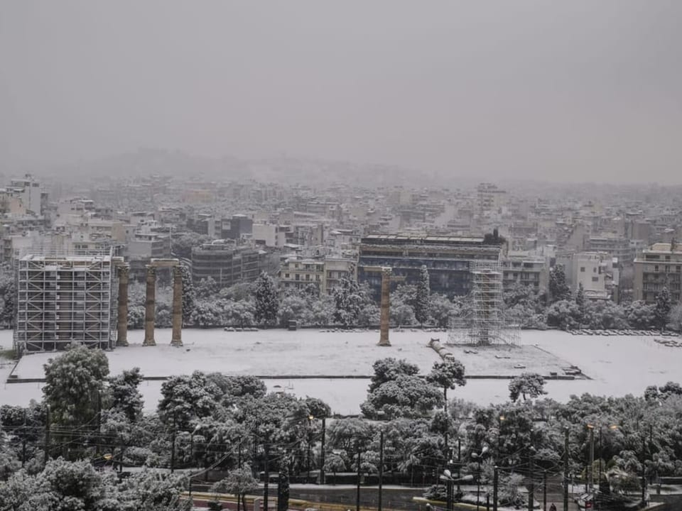 Verschneites Athen.