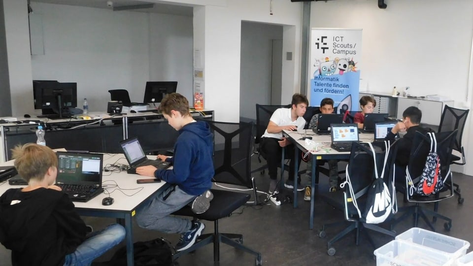 «ICT Scouts und Campus» startet mit dem ersten offiziellen Campus in Bern