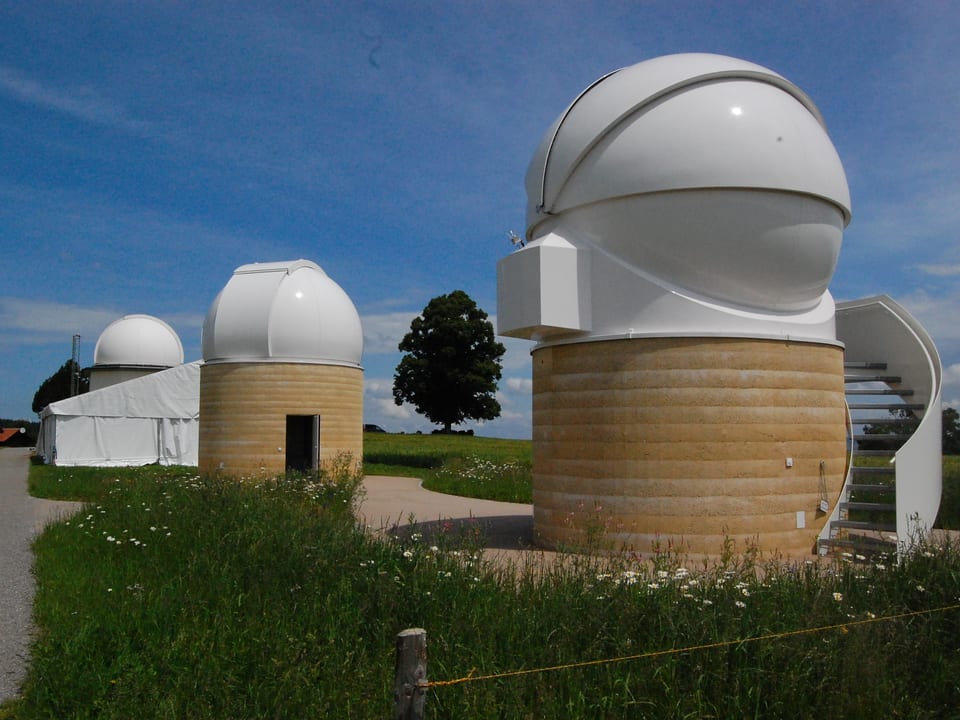 Teleskop-Kuppeln der Sternwarte Zimmerwald