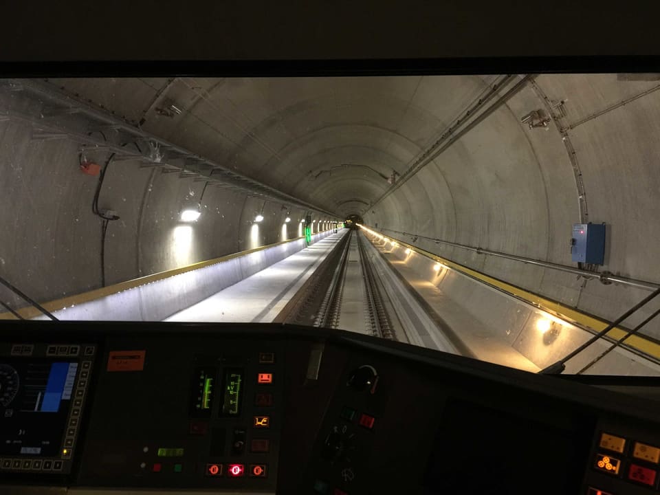 Tunnel aus dem Lokstand.
