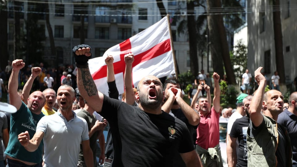 Demonstranten in Tiflis