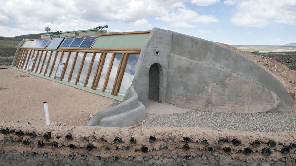 Ein «Earthship» Ein «Earthship»
