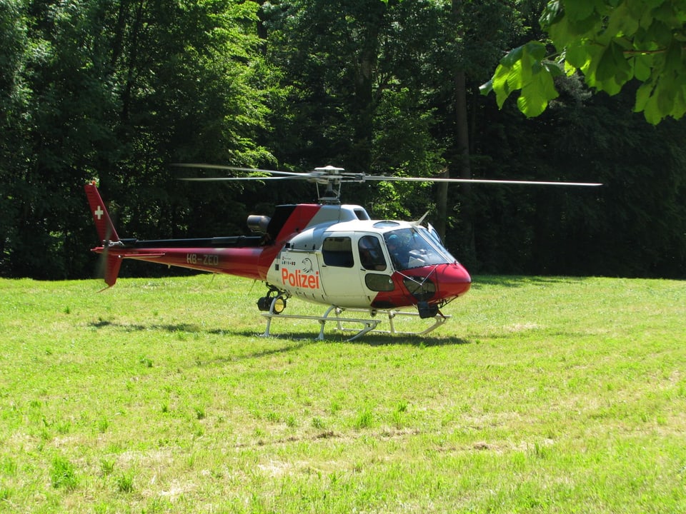 Polizeihelikopter im Einsatz