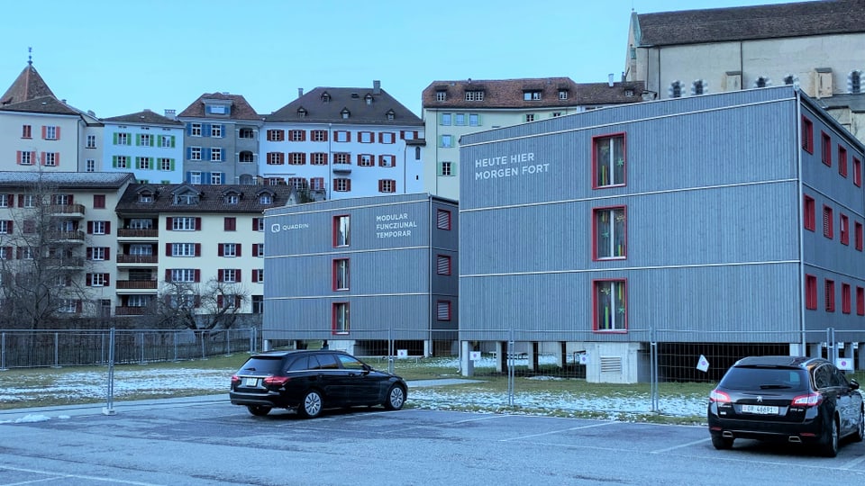 Die Holzbauten in Chur als provisorische Unterkunft für die auswärtigen Kantischüler.