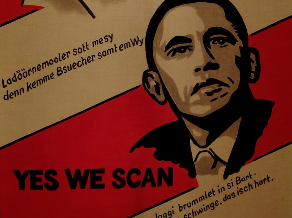 Porträt Obamas, darunter der Spruch «Yes we scan»