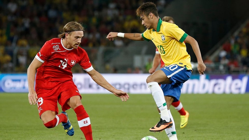 Unter Hitzfelds Regie besiegte die Schweiz 2013 Brasilien in einem Testspiel mit 1:0. 