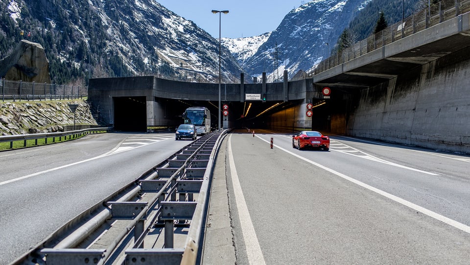 Schweiz - Keine Tunnel-Maut für den Gotthard - News - SRF
