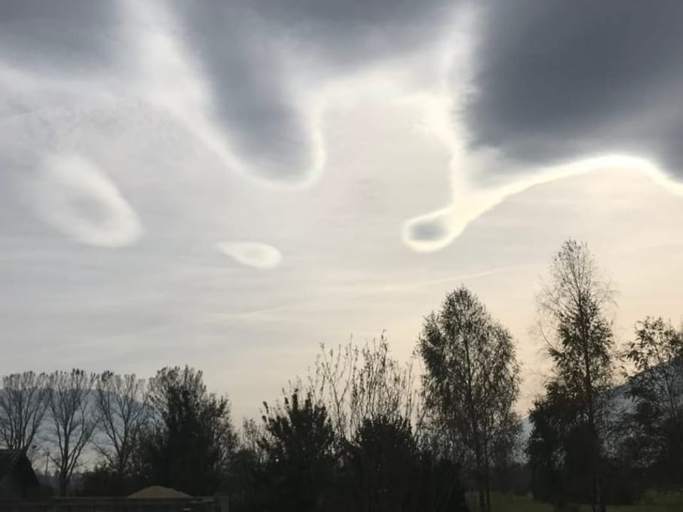 Gams-Werdenberg/SG Wellenförmige Wolken