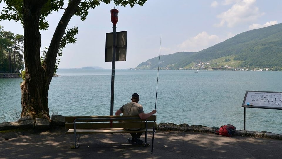 Fischer am Bielersee.