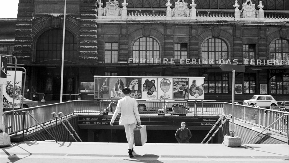 Der einstige Eingang zur Bahnhofsunterführung auf dem Centralbahnplatz (Bild von 1968).