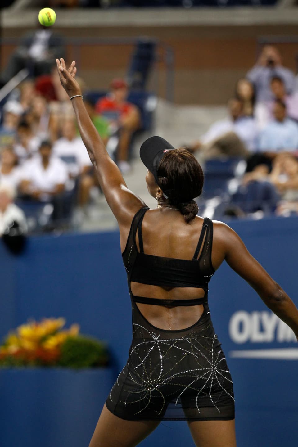 Venus Williams beim Aufschlag.