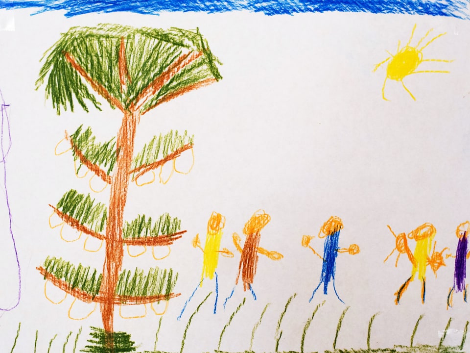 Kinderzeichnung mit Baum und Menschen