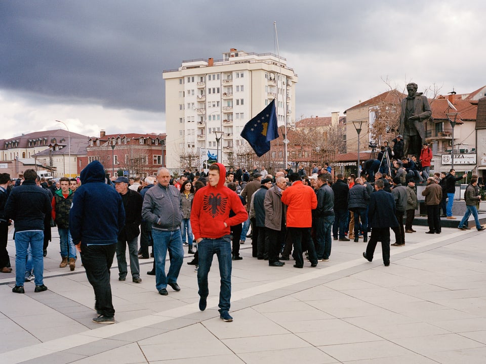 Unsichere politische Lage: Proteste zum Unabhängigkeitstag im Februar 2016 in der Hauptstadt Prishtina.
