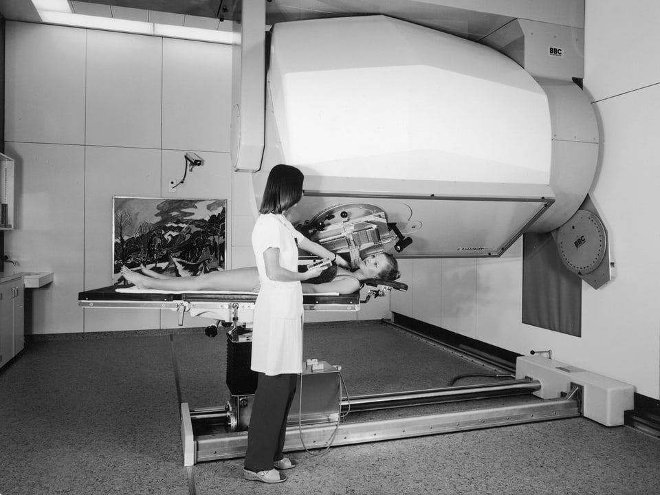 Ein Bestrahlungsgerät mit Namen «Betatron». 1981 kommt es in einem Krankenhaus zum Einsatz.