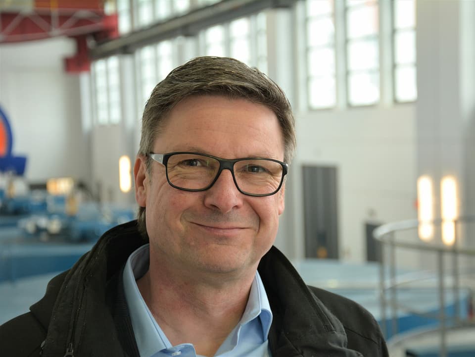 Thomas Fürst ist Geschäftsführer von Hydrospider, die den Wasserstoff in Niedergösgen produziert. Hydrospider ist im Besitz des Energiekonzerns Alpiq, des Wasserstoff- und Brennstoffzellenspezialisten H2energy und des irischen Gasunternehmens Linde.