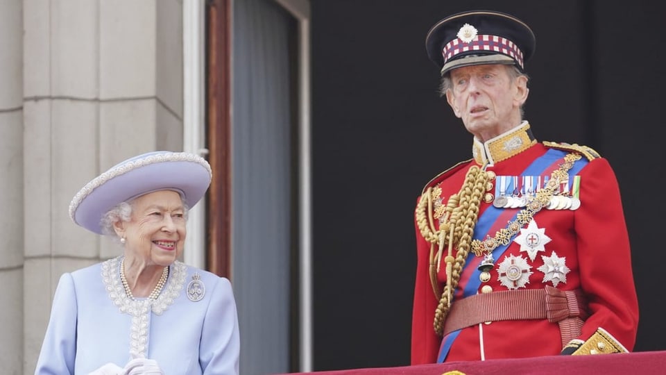 Queen mit Cousin Herzog Edward.
