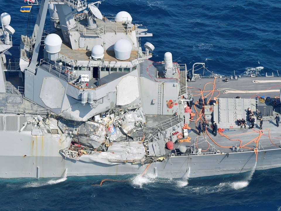 Die USS Fitzgerald wurde an der Seite beschädigt.