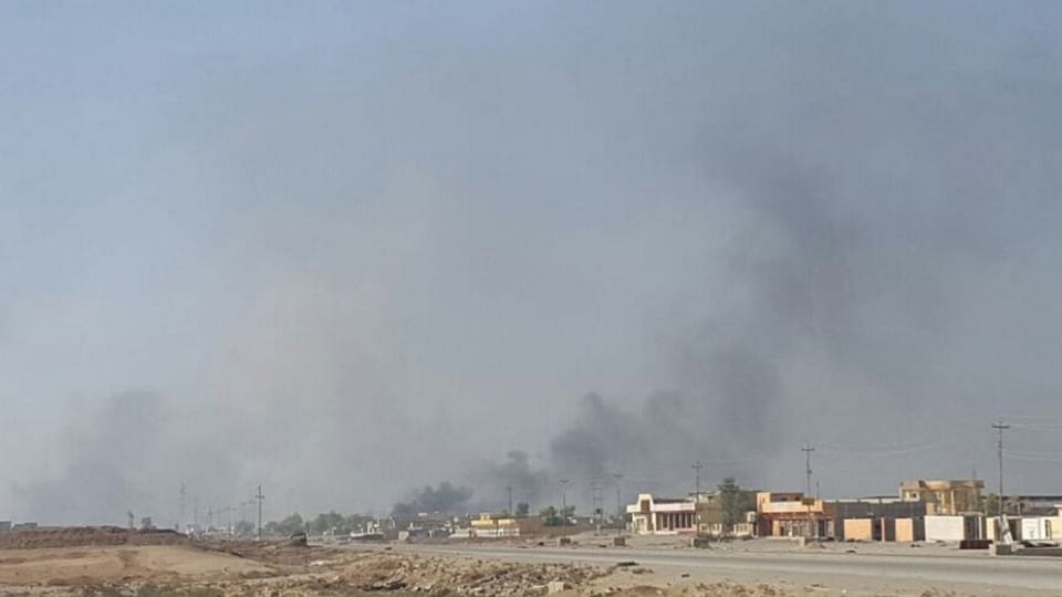 Kämpfe zwischen irakischen Truppen und IS-Terroristen am 31.10.2016 im Distrikt Karama nahe Mossul.