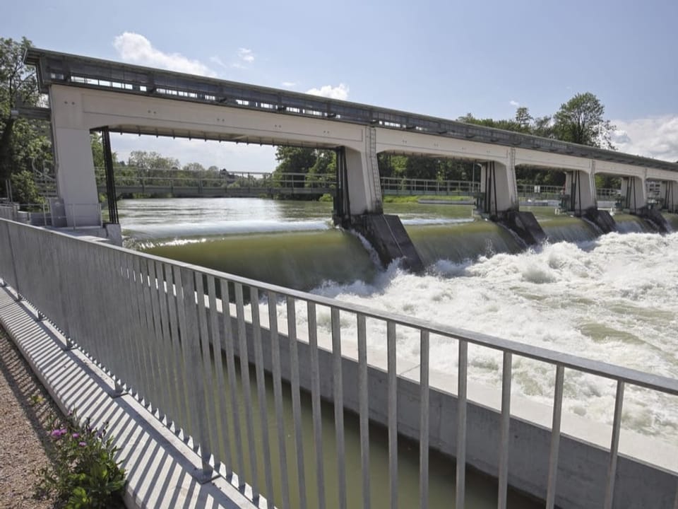 Aare und Kraftwerk