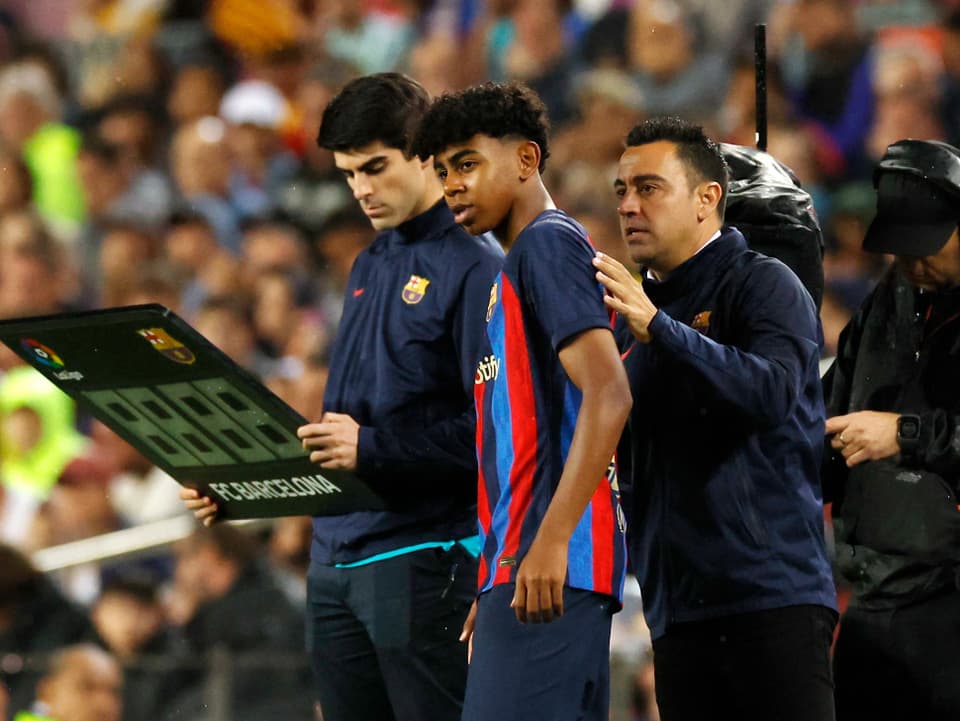 LaLigaDebüt mit 15 Jahren Wunderkind Yamal lässt Barça träumen