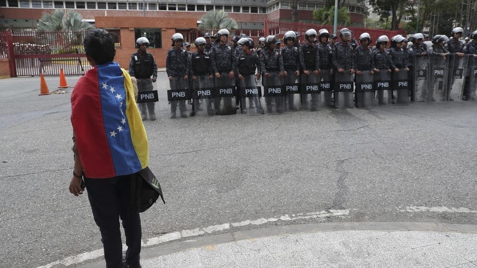 Konflikt in Venezuela – Maduros Richter säubern die Opposition