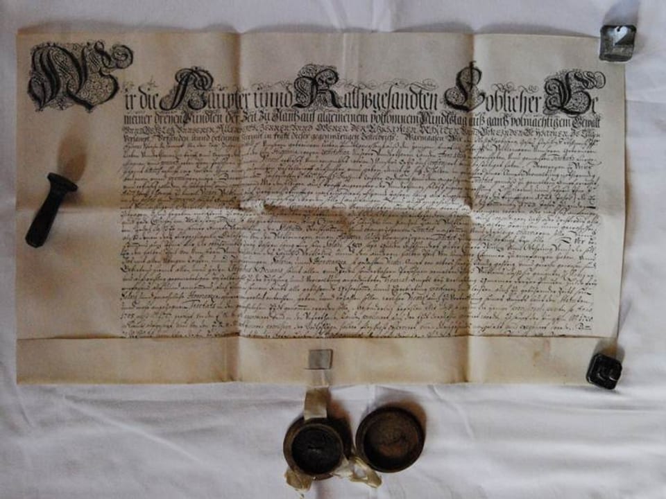 historisches Schriftstück mit Siegel