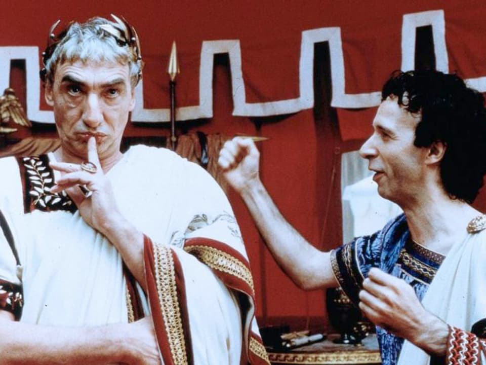 Für seine Rolle als Julius Caesar im Film «Asterix und Obelix gegen Caesar».